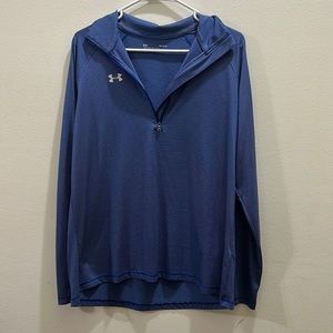 Under Armour top